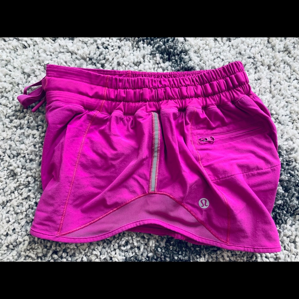 Lululemon’s hotty hot shorts 2.5” polar pink 4